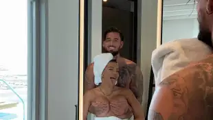 leyla mike boobs foto