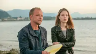 "Die Toten vom Bodensee - Familiengeheimnis" "Micha Oberländer" (Matthias Koeberlin) "Hannah Zeiler" (Nora Waldstätten)