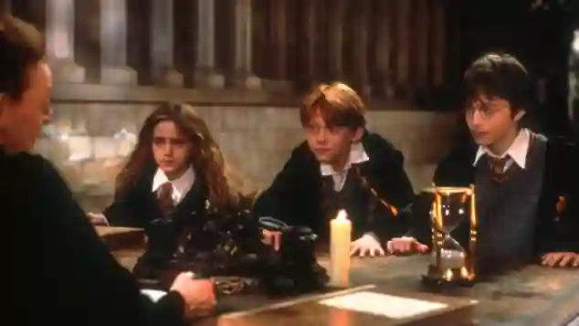 Emma Watson, Rupert Grint  und Daniel Radcliffe  im ersten „Harry Potter“- Teil „Harry Potter und der Stein der Weisen“