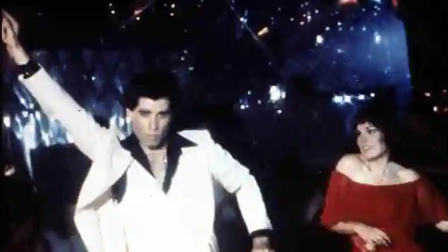 bekannteste Tanzschritt von John travolta und Karen Lynn Gorney in „Saturday Night Fever“