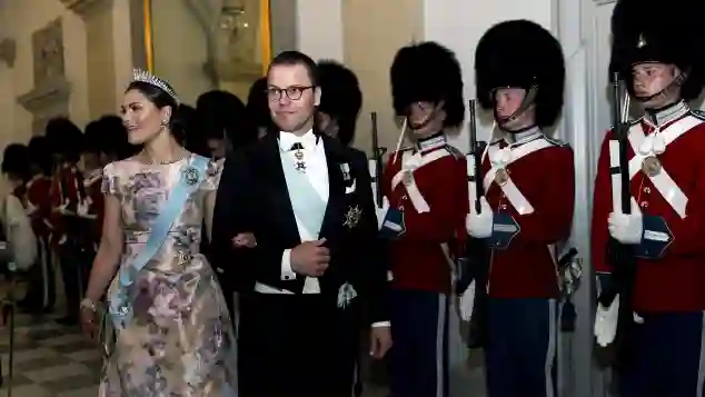 Kronprinzessin Victoria von Schweden und Prinz Daniel feierten zusammen mit Kronprinz Frederik von Dänemark seinen 50. Geburtstag