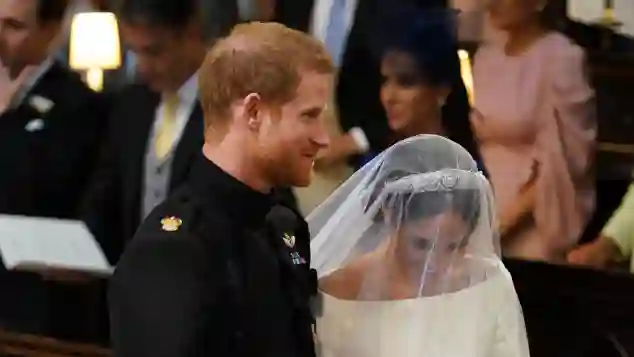 Prinz Harry und Meghan Markle in der Kirche bei ihrer Hochzeit, Prinz Harry, Meghan Markle