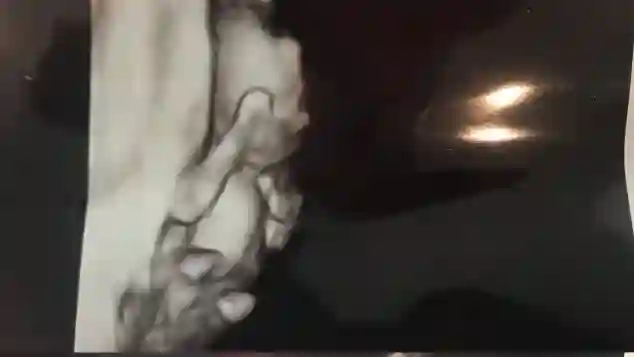 Sophia Vegas zeigt auf Instagram ein Ultraschallbild ihres Babys