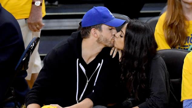 Stars Die Ihren Ersten Kuss Mit Einem Anderen Star Hatten