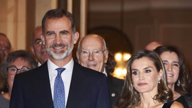 Wow Auftritt Von Konigin Letizia In Diesem Kleid Zieht Sie Alle
