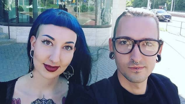 Bares Fur Rares Handler Fabian Kahl Schwarmt Von Seiner Freundin