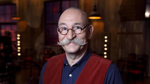 Wolfgang Pauritsch Bares Fur Rares Star Luftet Sein Privates Geheimnis In 2020 Bares Fur Rares Geheimnis Tv Star