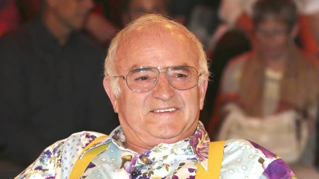 Bares Fur Rares Handler Kundigt Ausstieg An
