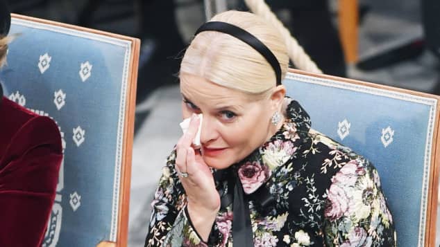 Mette Marit Von Norwegen Weint Wahrend Nobel Verleihung