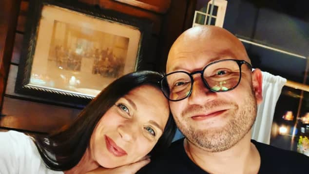 Bares Fur Rares Experte Teilt Seltenes Bild Mit Seiner Frau