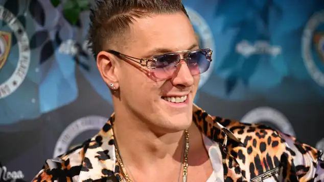 Calvin Kleinen