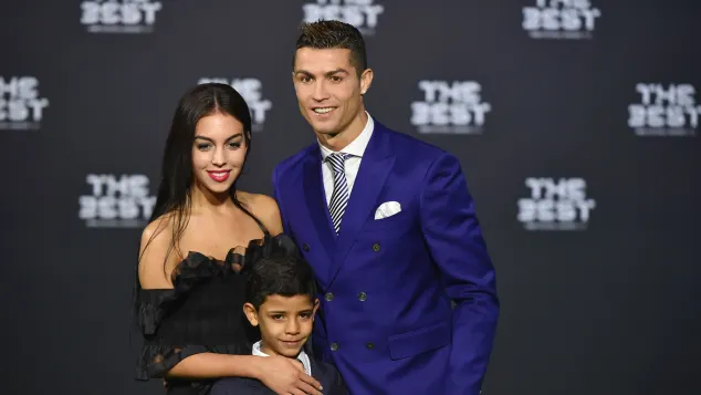 Cristiano Ronaldo, Georgina Rodriguez und Cristiano Ronaldo Jr.
