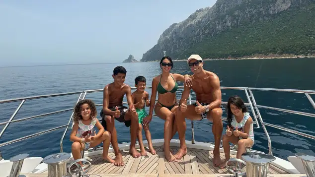 Cristiano Ronaldo mit Familie