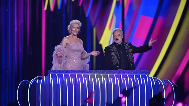 ESC 2023: Hannah Waddingham und Graham Norton