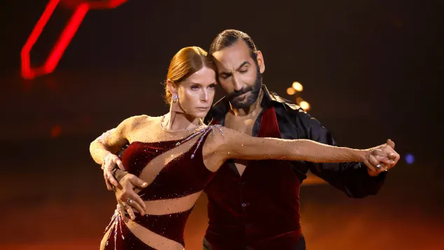 Esther Schweins und Massimo Sinato