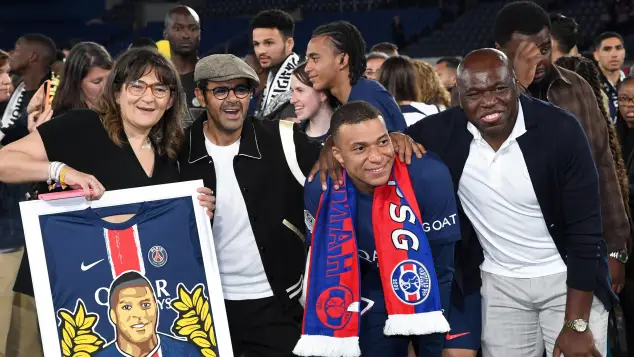 Fayza Lamari, Jamel Debbouze, Kylian Mbappé, Wilfrid Mbappé
