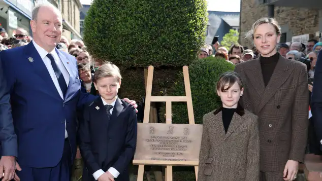 Fürst Albert, Fürstin Charlène, Prinzessin Gabriella und Prinz Jacques
