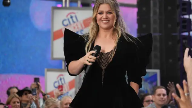 Kelly Clarkson
