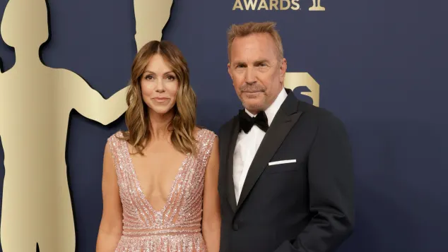 Kevin Costner und Christine Baumgartner