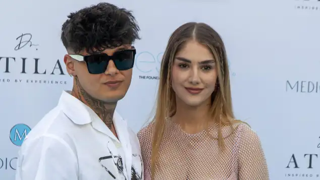 Lisa Straube und Akka