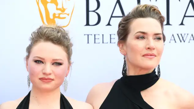 Mia Threapleton und Kate Winslet