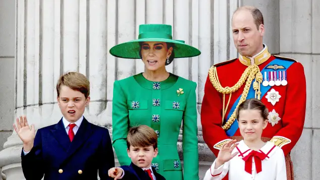 Prinz George, Prinz Louis, Herzogin Kate, Prinz William und Prinzessin Charlotte