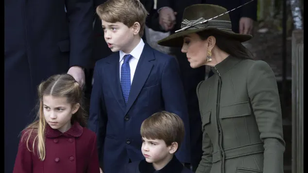 Prinzessin Kate mit George, Charlotte und Louis