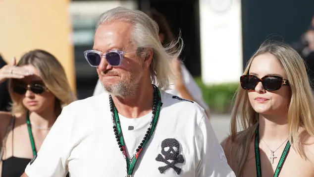 Robert Geiss mit Shania und Davina