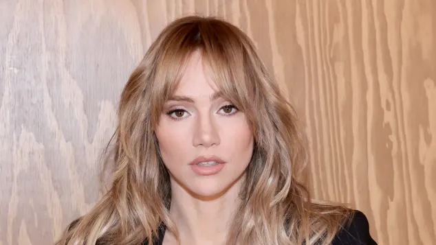Suki Waterhouse