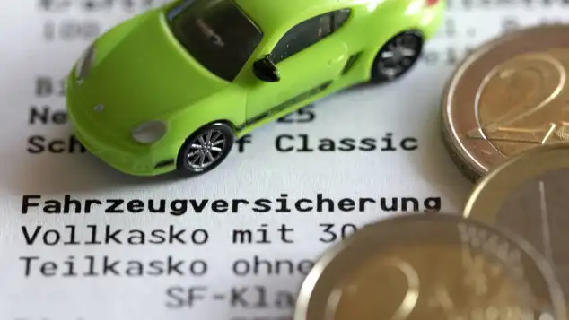 Symbolbild KfZ Versicherung