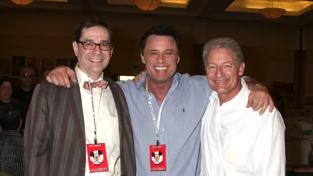 Thom Bray, Joe Penny und Perry King spielten gemeinsam in „Trio mit 4 Fäusten"