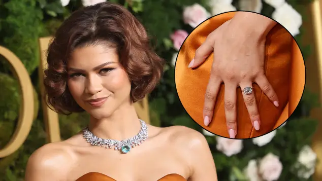 Zendaya mit ihrem Ring