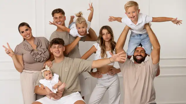 "Willkommen bei Familie Weiß"