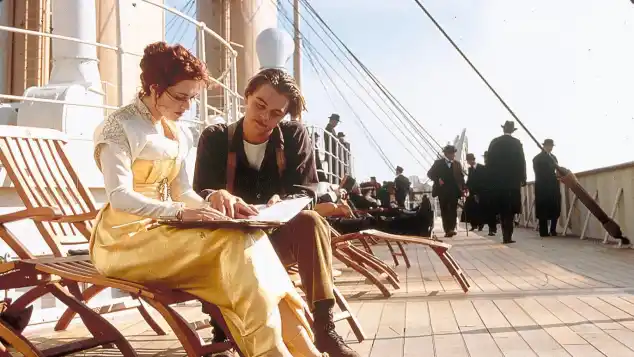 Kate Winslet und Leonardo DiCaprio im Film „Titanic".