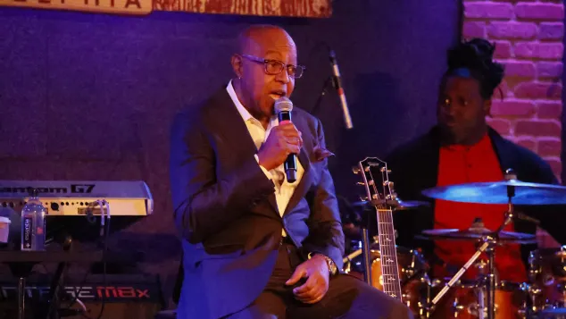 Peabo Bryson