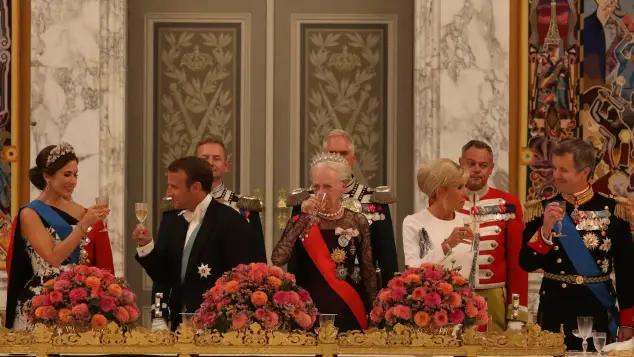 Königin Margrethe und Präsident Macron