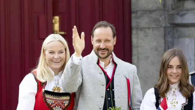 Kronprinzessin Mette Marit, Kronprinz Haakon und Prinzessin Ingrid Alexandra von Norwegen