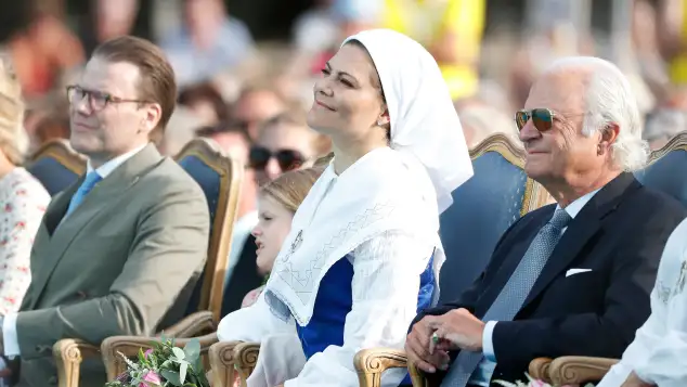 Prinz Daniel, Prinzessin Victoria und König Carl XVI. Gustaf