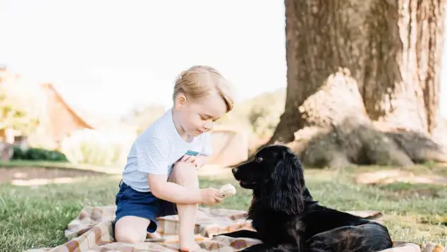 Prinz George und Hund Lupo