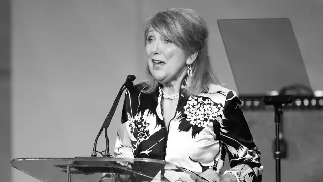 Teri Garr