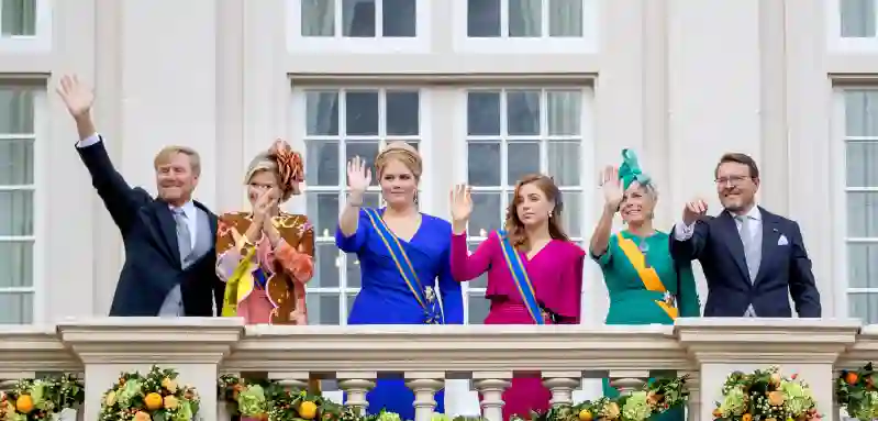 Die niederländischen Royals balkon prinsjesdag