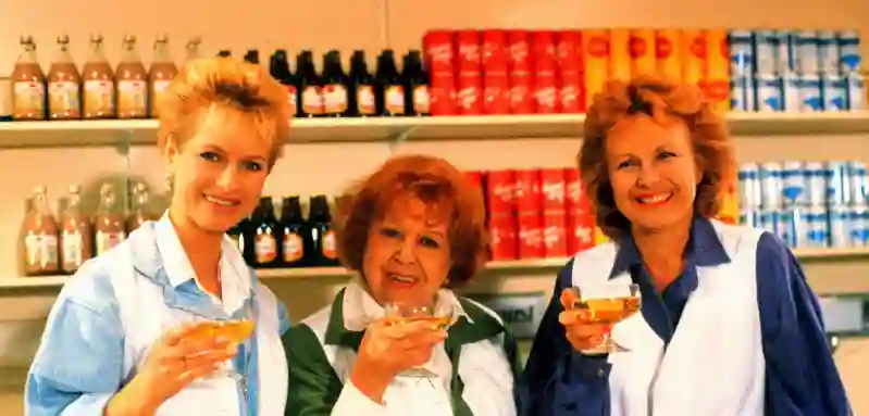 Brigitte Mira, Birgitte Grothum, Gabriele Schramm: Die drei Damen vom Grill