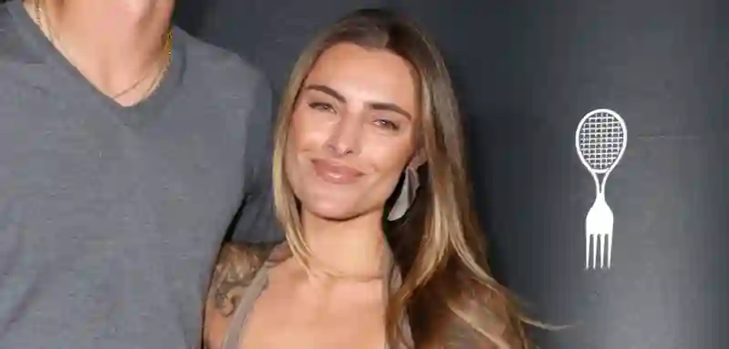 sophia thomalla heiß freizügig haut mini kleid bh beine