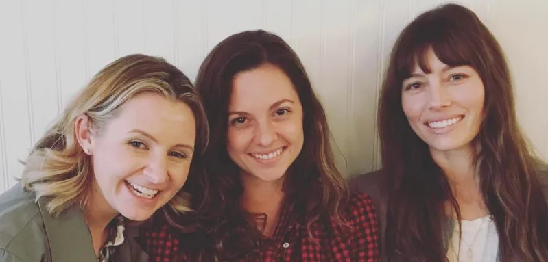 Beverly Mitchell, Mackenzie Rosman, Jessica Biel