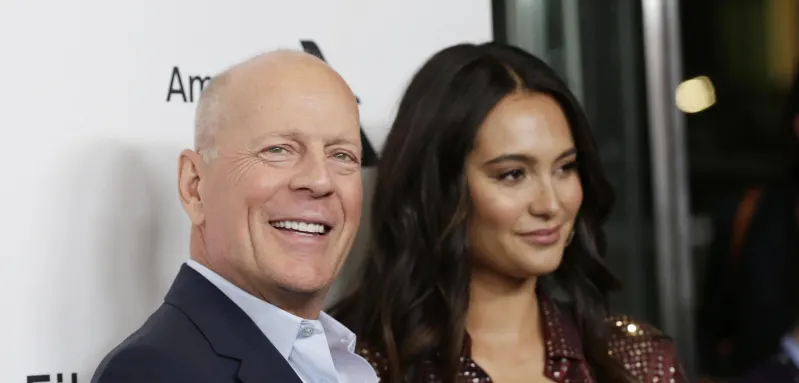 Emma Heming Willis klärt Bruce Willis' Zustand auf.