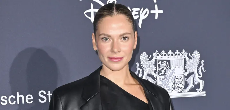 cheyenne pahde heiß freizügig tanga bikini körper