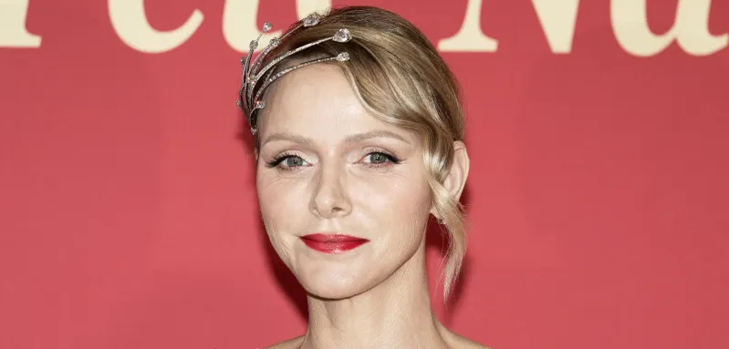fürstin charlène monaco look frisur überraschung