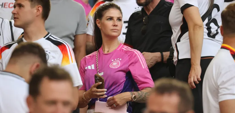 Joshua Kimmich und seine Frau Lina haben vier Kinder