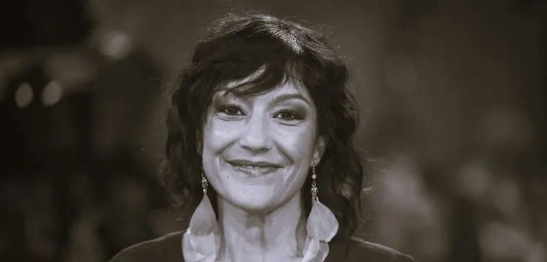 Miriam Pielhau lächelt