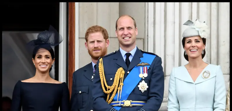 Prinz Harry und Prinz William mit Kate und Meghan